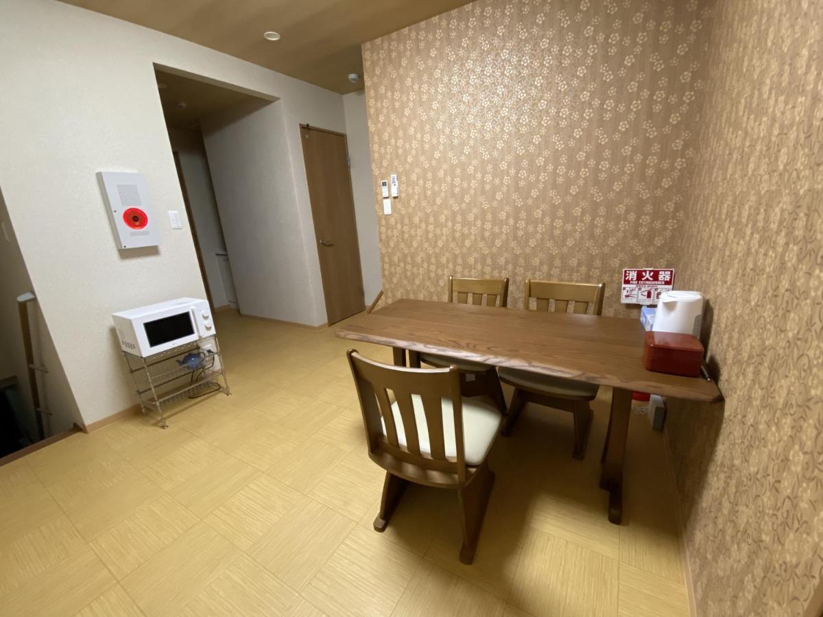 Wutong-40 Minutes Direct To Kansai Airport And 5 Minute Walk To Jr Or Subway Or Nankai Line And 1 Minute To Tsutenkaku The Landmark Of Osaka And Many Japanese Bistros Nearby Εξωτερικό φωτογραφία
